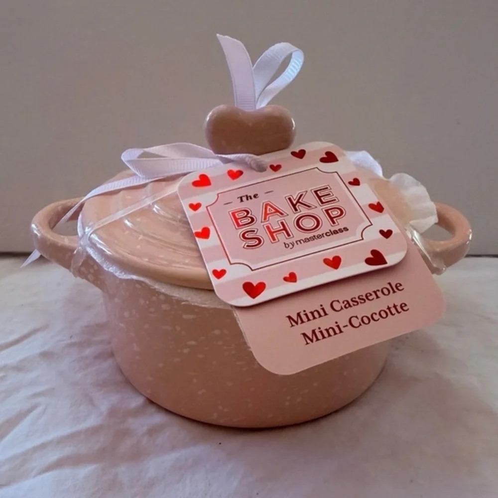 Mini Casserole with Heart Lid mini cocotte